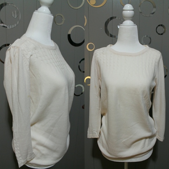 H&M Sweaters - 🎀🛍H&M White Sweater